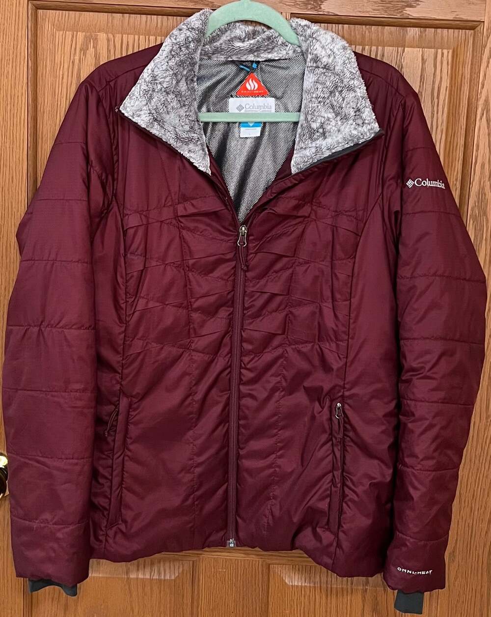 Columbia Omni-Heat Women’s Burgundy Puffer Jacket